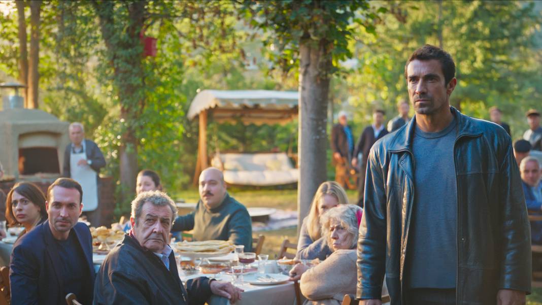 Netflix’ten yeni dizi: Ayrılık da Sevdaya Dahil 4